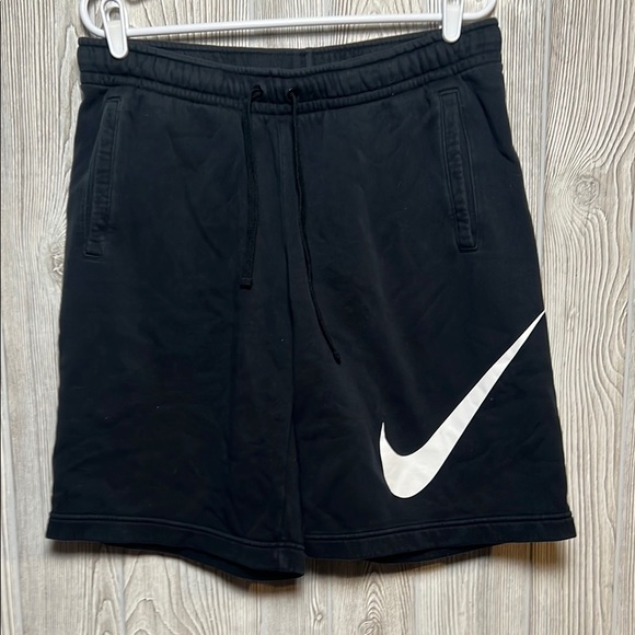 Nike Shorts Mens Large Black White Swoosh Logo Sweat Training Gym Streetwear - Picture 1 of 5